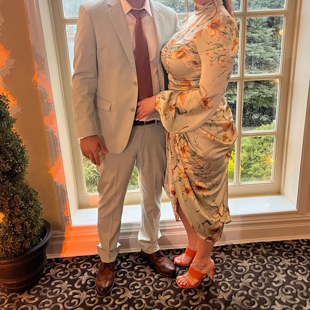 Dress - Picture 4 of 5